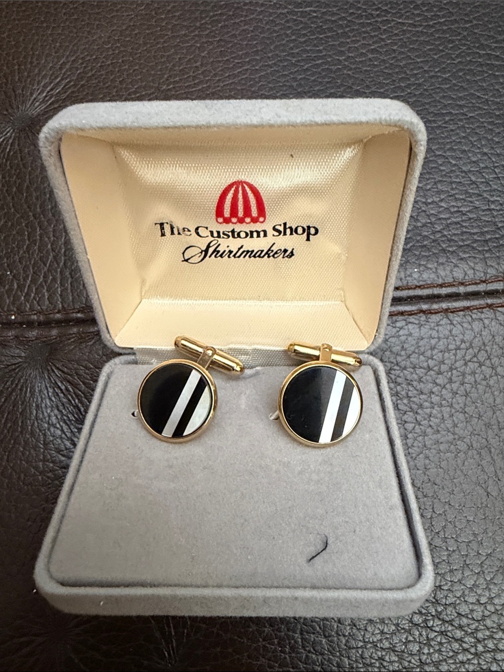 Vintage Cuff Links Featuring Black Onyx w/Inlaid Mother of Pearl Strips